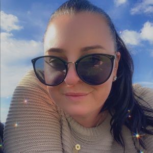 Meet your Posher, Natalie